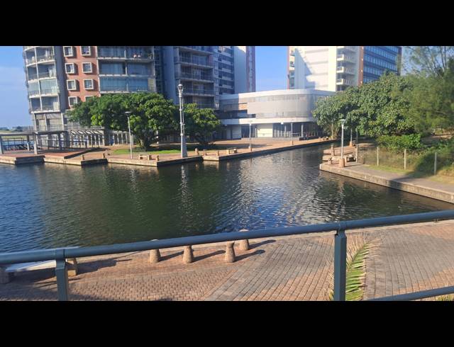 1 BEDROOM FLAT TO LET IN POINT WATERFRONT